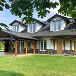 Vakantiehuis 5 Bedroom Pet Friendly In