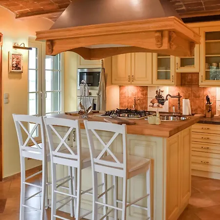 Сasa de vacaciones Lovely Home In Srokowo With Sauna *