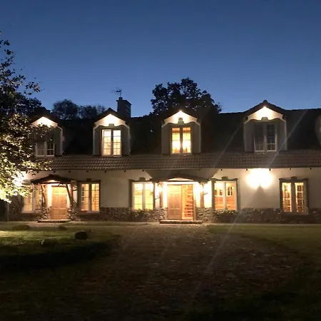 Дом отдыха 5 Bedroom Pet Friendly In