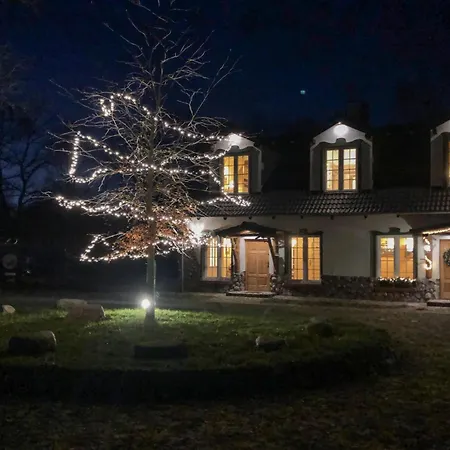 Дом отдыха 5 Bedroom Pet Friendly In *