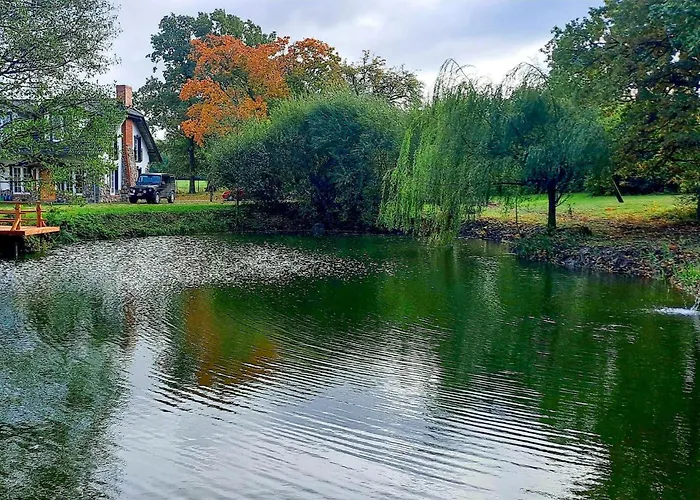 5 Bedroom Pet Friendly In Holiday home *